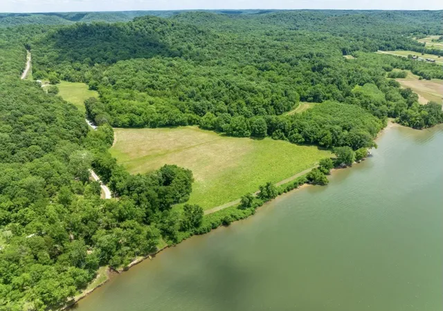 Homes for sale in Linden, TN | 1 Kellys Landing Rd, Linden, TN 37096 | MLS# 2749916