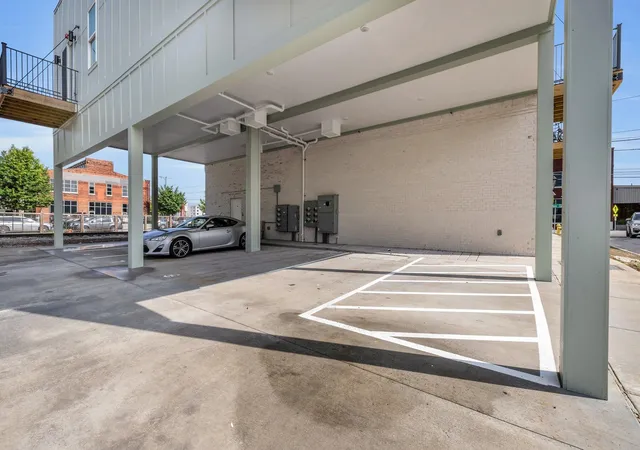 Homes for sale in Chattanooga, TN | 1511 Adams Street #301, Chattanooga, TN 37408 | MLS# 2751646