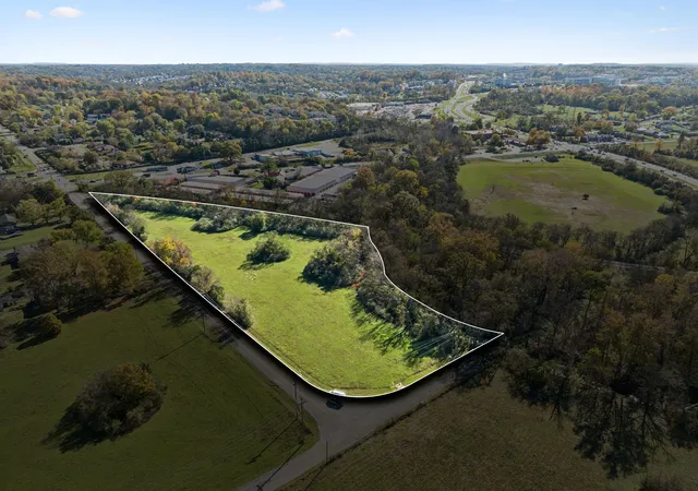 Photo 1 of Land for sale at 428 Old Lebanon Dirt Rd, Hermitage, TN 37076 | MLS# 2757890 | Listing updated on 2025-09-23
