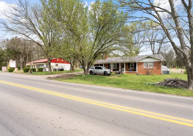 Photo 2 of Single family home for sale at 3714 W Jefferson Pike, Murfreesboro, TN 37129 | MLS# 2773903 | Listing updated on 2025-07-02