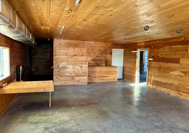 Photo 3 of Single family home for sale at 519 Turnpike Rd, Lawrenceburg, TN 38464 | MLS# 3513141 | Listing updated on 2026-08-20