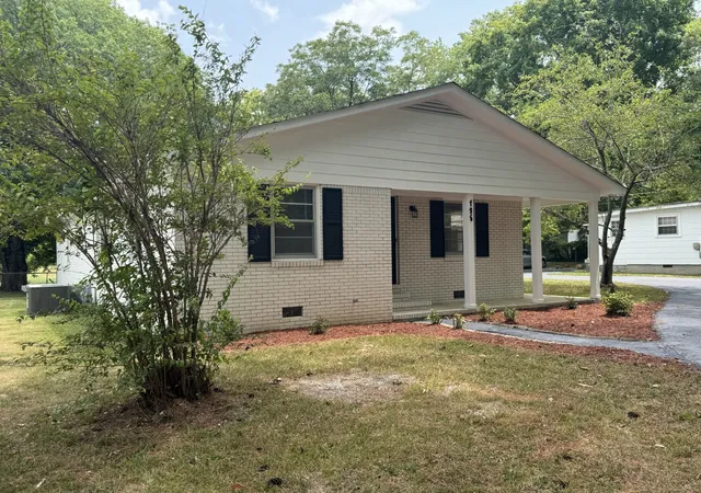 2nd image of 725 Westside Dr, Tullahoma, TN 37388 | MLS# 2781805
