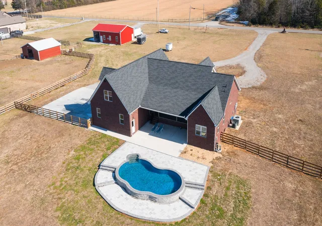 1st image of 329 Palmetto Rd, Lewisburg, TN 37091 | MLS# 2780234