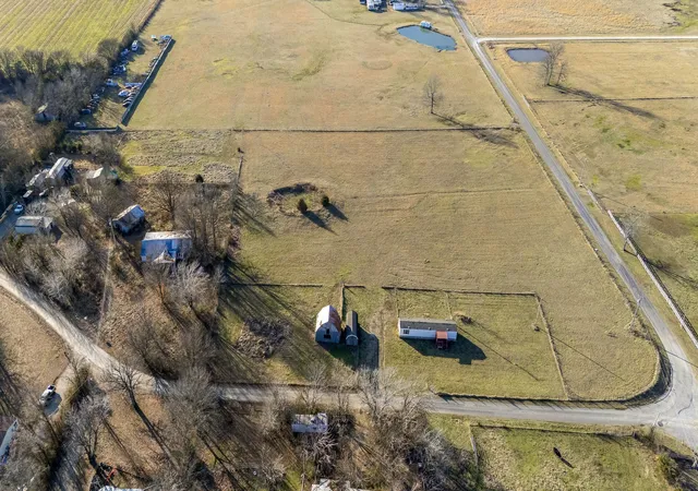 5th image of 339 Jack Pickle Rd, Lewisburg, TN 37091 | MLS# 2784487