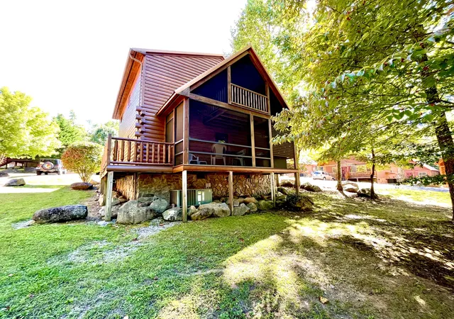 2nd image of 131 White Oak Resort Way, Gatlinburg, TN 37738 | MLS# 2793841