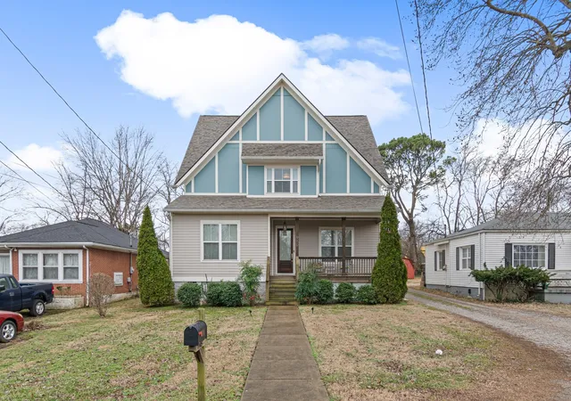 Homes for sale in Nashville, TN | 980 Malquin Dr, Nashville, TN 37216 | MLS# 2791979