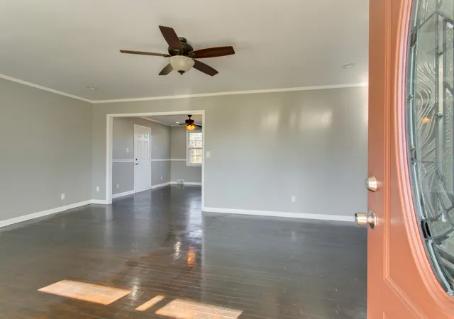 Photo 3 of Sale Pending at 1325 E Northfield Blvd, Murfreesboro, TN 37130 | MLS# 2794525 | Listing updated on 2025-08-14