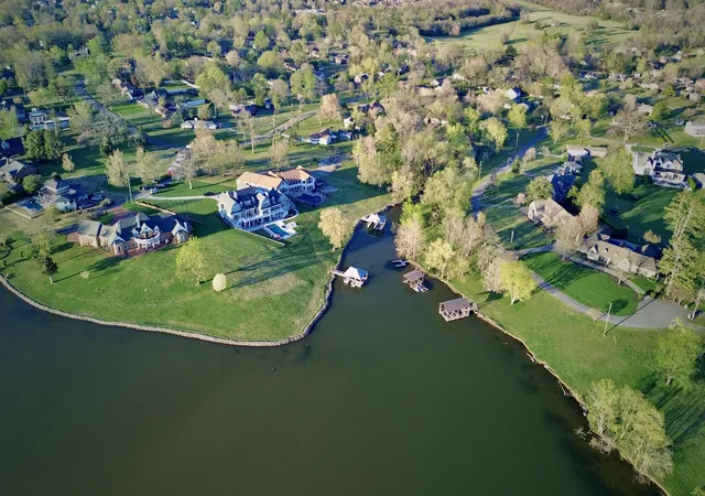 9th image of 216 Cherokee Rd, Hendersonville, TN 37075 | MLS# 3176070