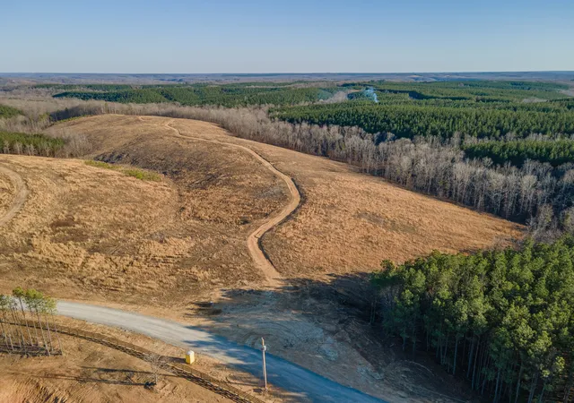 1st image of 124 Center Ridge Dr, Hohenwald, TN 38462 | MLS# 2806384