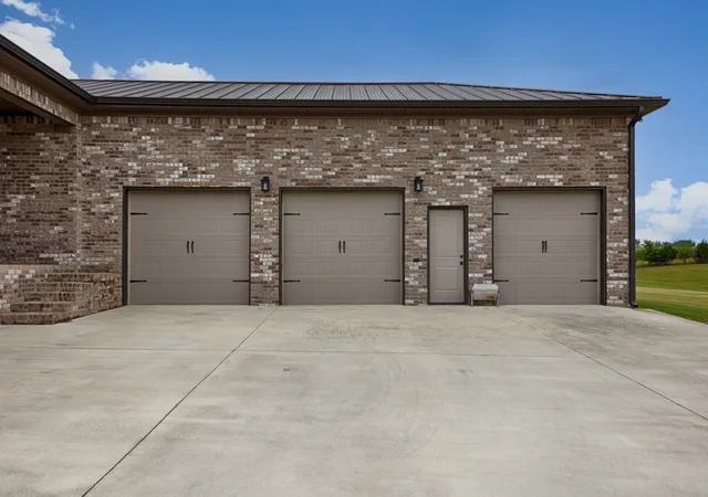 Photo 41 of Single family home for sale at 18543 Tillman Mill Rd, Athens, AL 35614 | MLS# 2800297 | Listing updated on 2025-12-03