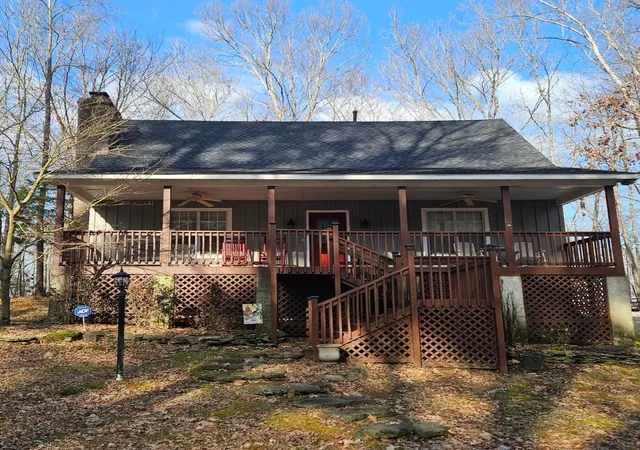 Homes for sale in Waverly, TN | 109 Arrington Lane, Waverly, TN 37185 | MLS# 2801661