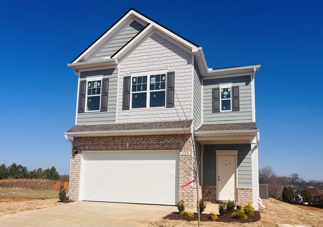 2nd image of 222 Hillview Avenue, Shelbyville, TN 37160 | MLS# 2804727