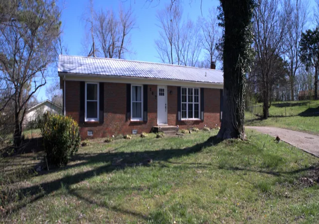 Photo 2 of Sale Pending at 287 Melinda Dr, Clarksville, TN 37042 | MLS# 2805797 | Listing updated on 2025-03-24