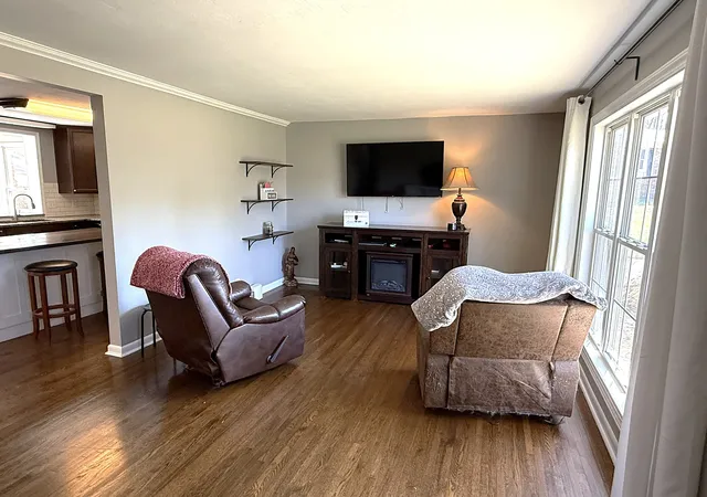 Photo 3 of Sale Pending at 287 Melinda Dr, Clarksville, TN 37042 | MLS# 2805797 | Listing updated on 2025-03-24