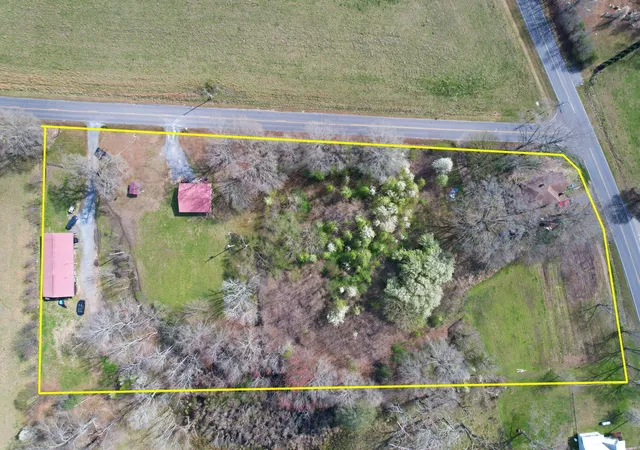 1st image of 1611 Beaverdale Road Ne, Dalton, GA 30721 | MLS# 2865530