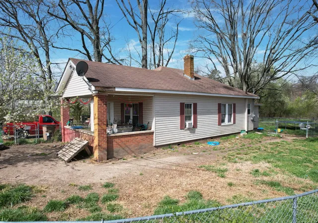 3rd image of 1611 Beaverdale Road Ne, Dalton, GA 30721 | MLS# 2865530