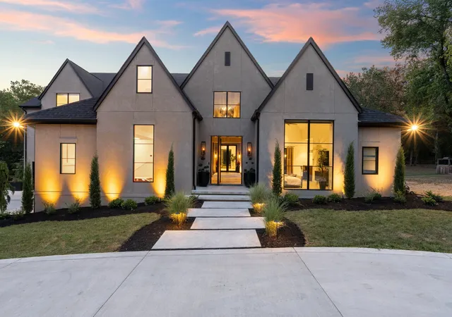 2nd image of 741 Brook Hollow Rd, Nashville, TN 37205 | MLS# 2974756