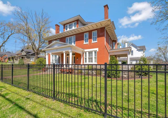 Photo 2 of Single family home for sale at 310 W 6Th Street, Columbia, TN 38401 | MLS# 2810621 | Listing updated on 2026-05-11