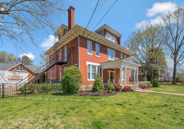 Photo 3 of Single family home for sale at 310 W 6Th Street, Columbia, TN 38401 | MLS# 2810621 | Listing updated on 2026-05-11