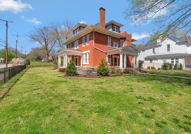 Photo 4 of Single family home for sale at 310 W 6Th Street, Columbia, TN 38401 | MLS# 2810621 | Listing updated on 2026-05-11
