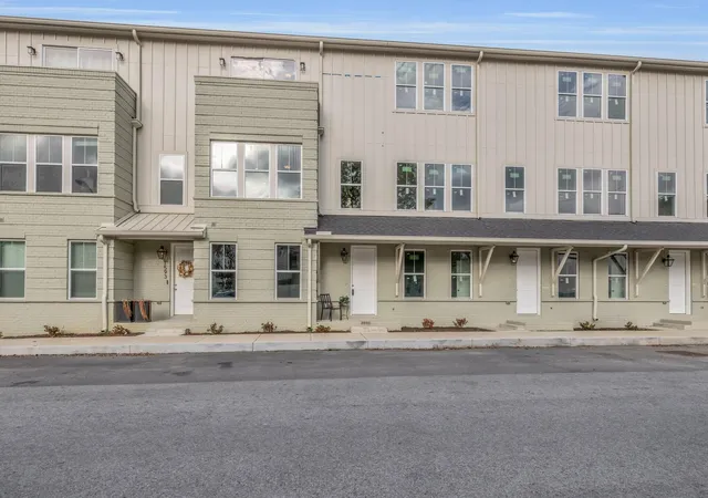 Homes for sale in Chattanooga, TN | 1617 Adams Street, Chattanooga, TN 37408 | MLS# 2816778