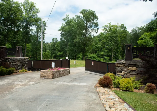 2nd image of 53a Swan Ridge Rd, Hilham, TN 38568 | MLS# 2819171