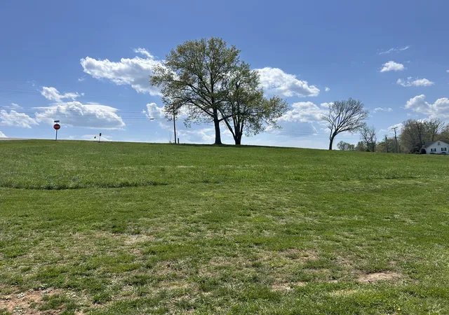 3rd image of 141 Beuerlein Ln, Lawrenceburg, TN 38464 | MLS# 2821280