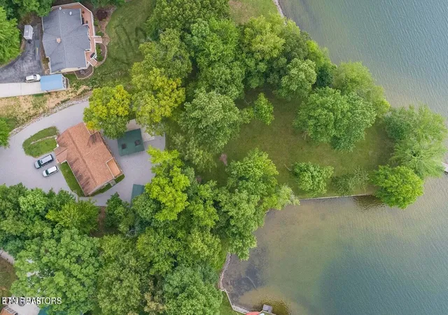 Photo 3 of Single family home for sale at 125 Mallard Duck Lane, Rockwood, TN 37854 | MLS# 3528447 | Listing updated on 2026-08-29