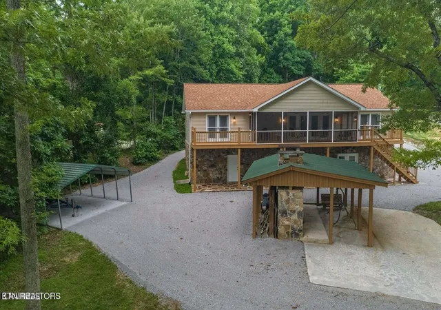 Photo 4 of Single family home for sale at 125 Mallard Duck Lane, Rockwood, TN 37854 | MLS# 3528447 | Listing updated on 2026-08-29