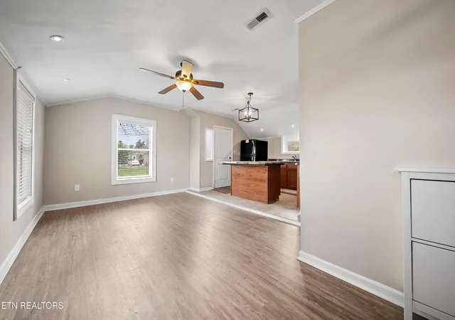 5th image of 1121 Forsythe St, Knoxville, TN 37917 | MLS# 2907262