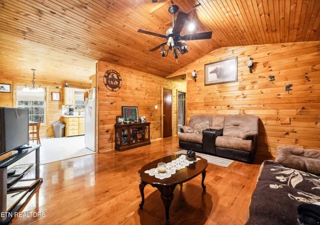 5th image of 930 Wilderness Tr, Oneida, TN 37841 | MLS# 3122107