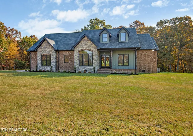 3rd image of 114 Hutchinson Dr, Jamestown, TN 38556 | MLS# 2900959
