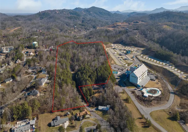 3rd image of 820 Old Gate Rd, Pigeon Forge, TN 37863 | MLS# 2906625
