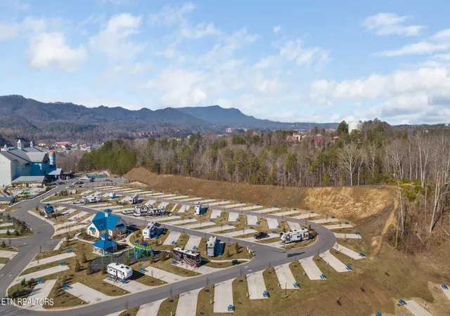 31st image of 820 Old Gate Rd, Pigeon Forge, TN 37863 | MLS# 2906625