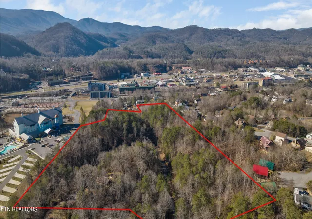 4th image of 820 Old Gate Rd, Pigeon Forge, TN 37863 | MLS# 2906625