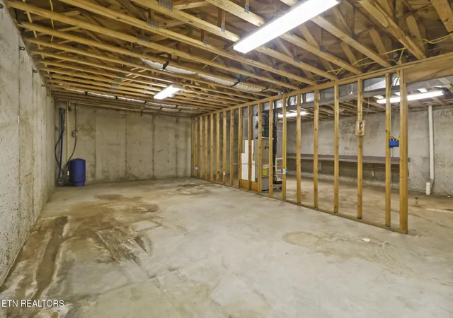 43rd image of 1396 N York Hwy 1396, Jamestown, TN 38556 | MLS# 2900933