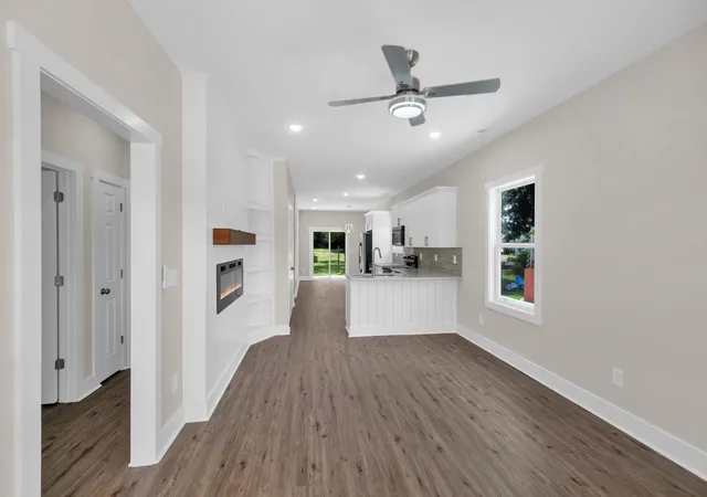 Photo 2 of Single family home for sale at 1104 Bridge Street, Columbia, TN 38401 | MLS# 2936579 | Listing updated on 2026-01-03
