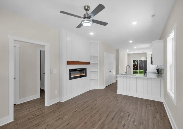 Photo 3 of Single family home for sale at 1104 Bridge Street, Columbia, TN 38401 | MLS# 2936579 | Listing updated on 2026-01-03