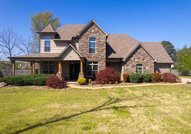 Photo 54 of Single family home for sale at 963 Ashport Rd, Jackson, TN 38305 | MLS# 2823918 | Listing updated on 2025-10-01