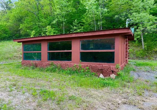 Photo 2 of Single family home for sale at 221 Friendship Hollow Rd S, Pleasant Shade, TN 37145 | MLS# 2825349 | Listing updated on 2025-11-13