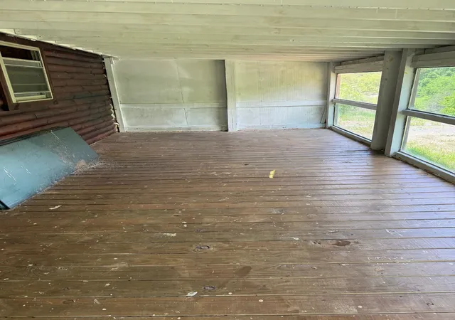 Photo 9 of Single family home for sale at 221 Friendship Hollow Rd S, Pleasant Shade, TN 37145 | MLS# 2825349 | Listing updated on 2025-11-13