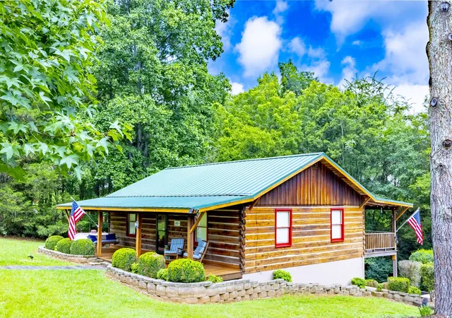 1st image of 35 Cedar Ln, Winchester, TN 37398 | MLS# 2865187