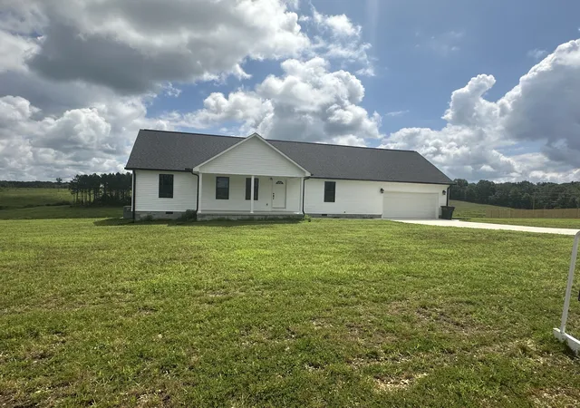 Photo 3 of Single family home for sale at 1654 Linvillle Rd, Lawrenceburg, TN 38464 | MLS# 2866152 | Listing updated on 2026-09-02
