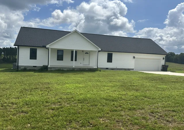 Photo 4 of Single family home for sale at 1654 Linvillle Rd, Lawrenceburg, TN 38464 | MLS# 2866152 | Listing updated on 2026-09-02