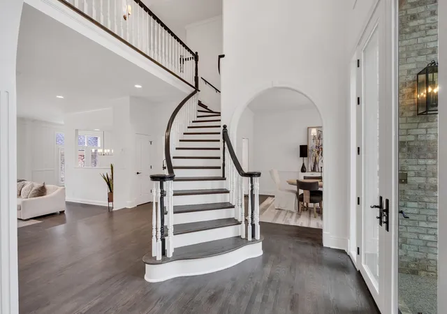 3rd image of 37 Erwin Ct, Nashville, TN 37205 | MLS# 2866984