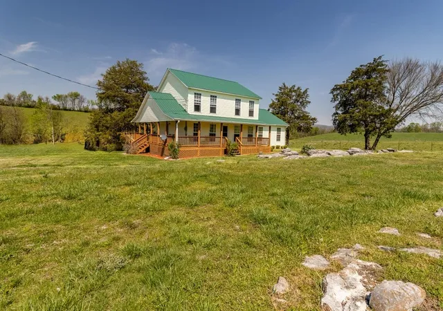 Photo 1 of Sale Pending at 7511 Upper E Valley Rd, Pikeville, TN 37367 | MLS# 2867349 | Listing updated on 2026-08-30