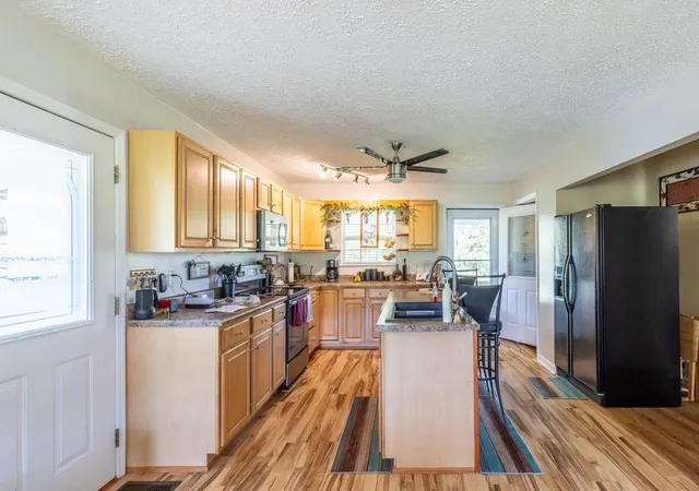 Photo 4 of Sale Pending at 7511 Upper E Valley Rd, Pikeville, TN 37367 | MLS# 2867349 | Listing updated on 2026-08-30
