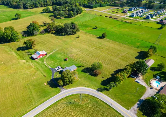 3rd image of 6816 Bethel Rd, Greenbrier, TN 37073 | MLS# 2871486