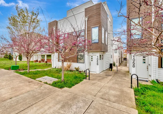 Homes for sale in Nashville, TN | 1056e 2nd Ave S, Nashville, TN 37210 | MLS# 2882926