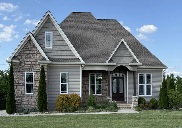 3rd image of 702 Parker Ln, Lafayette, TN 37083 | MLS# 3184013